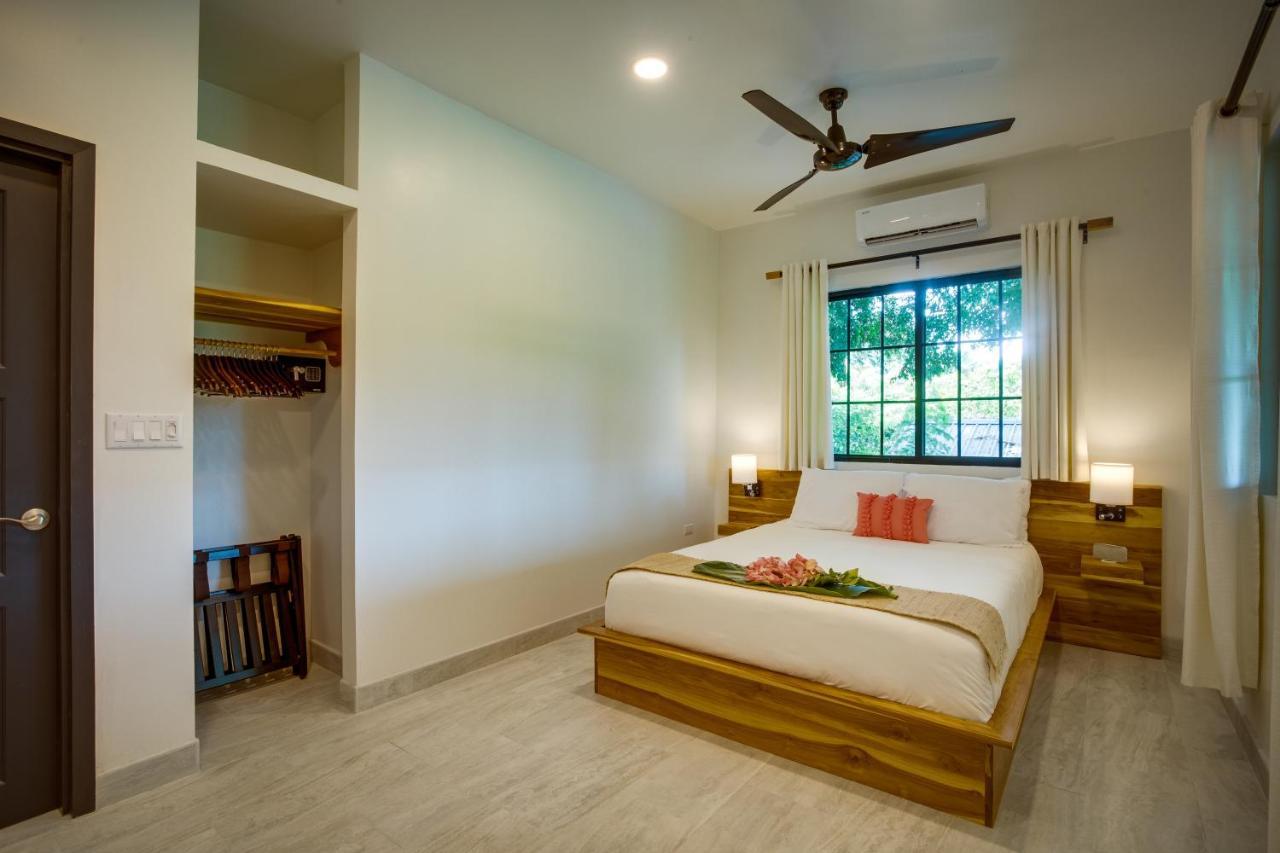The Sea Glass Inn Placencia Εξωτερικό φωτογραφία