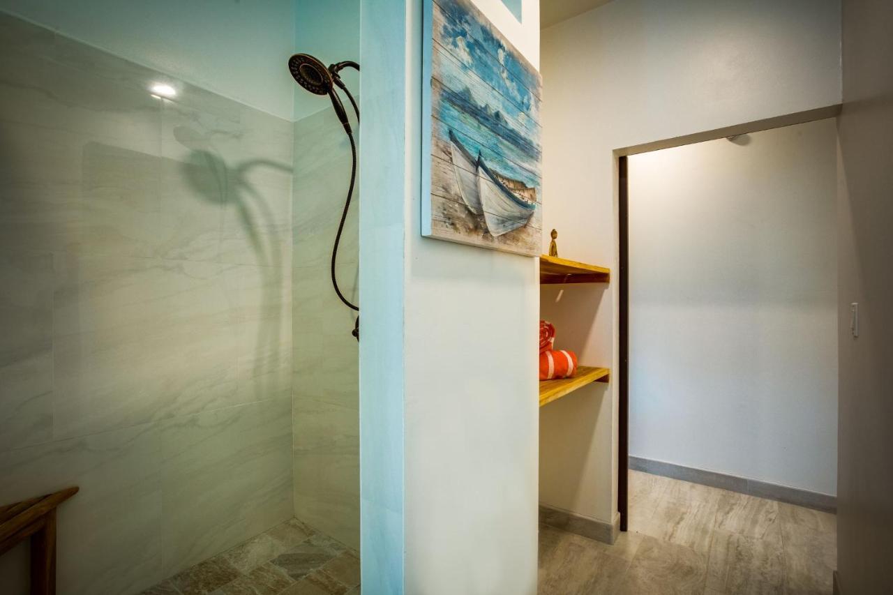The Sea Glass Inn Placencia Εξωτερικό φωτογραφία