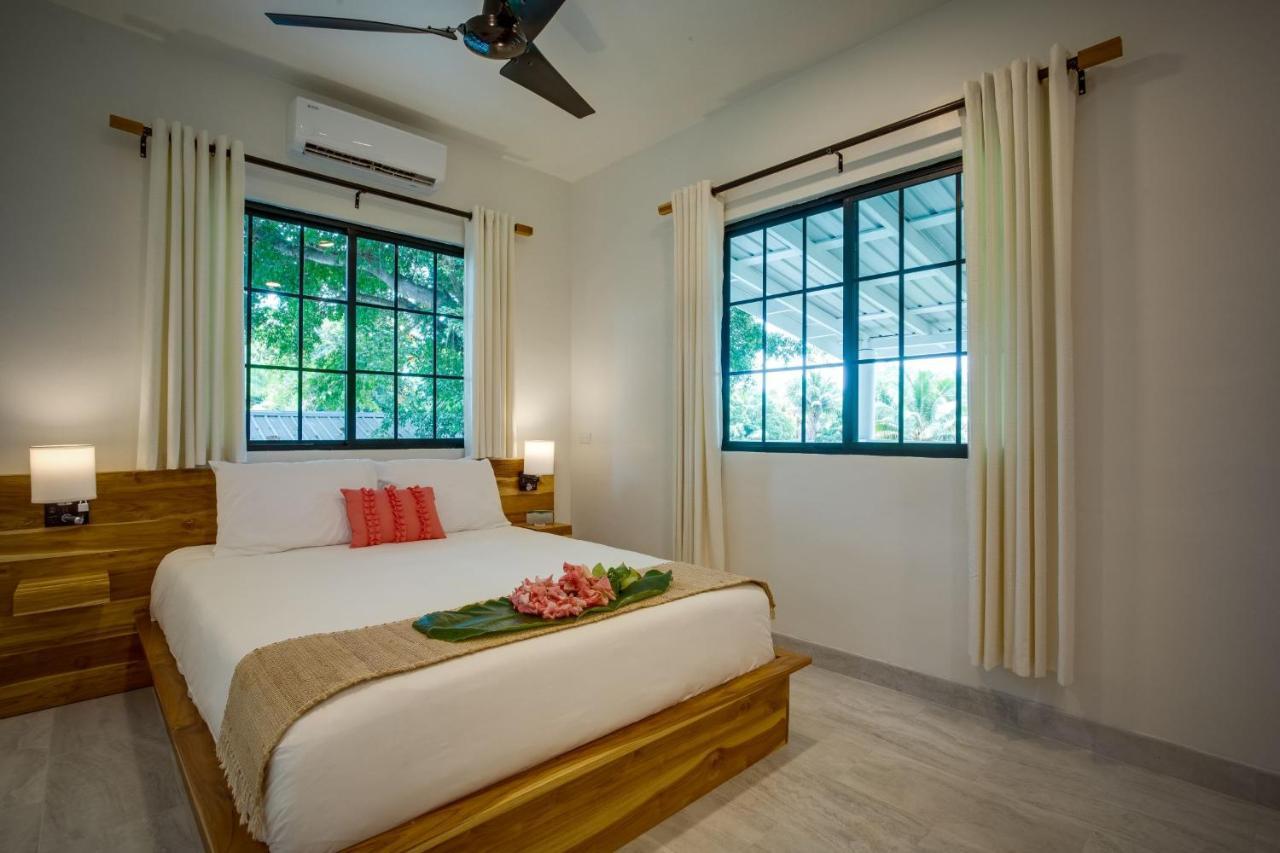 The Sea Glass Inn Placencia Εξωτερικό φωτογραφία